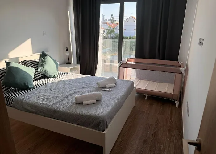 Niko's Modern Family Near The Semesterbostad Limassol