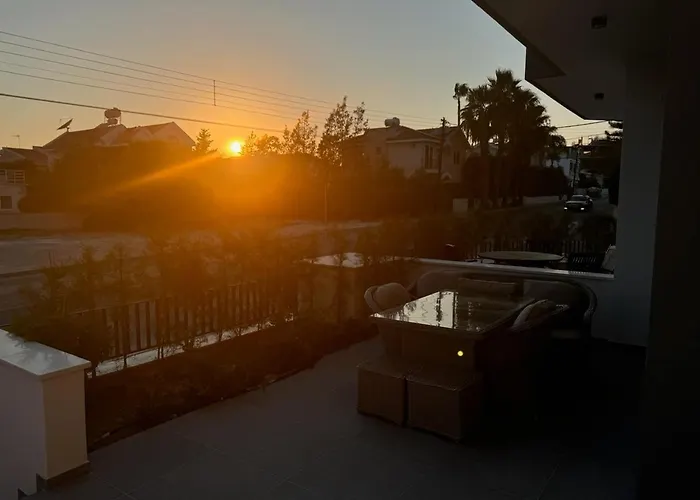 Semesterbostad Niko's Modern Family Near The Limassol