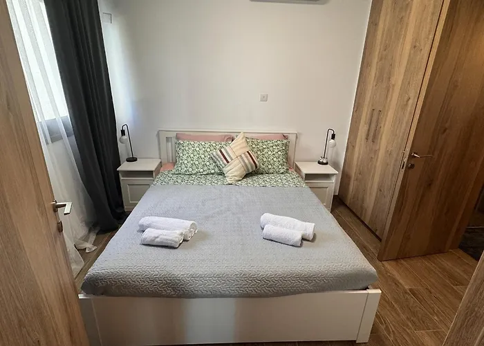 Semesterbostad Niko's Urban Living *